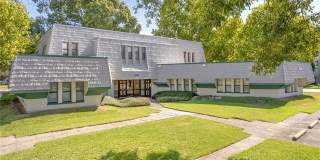200 MARINERS PLAZA Drive Gallery 4