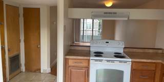 Modern Duplex with Pool, Parking, 2 balconies and 1 deck, Large Bedrooms,1.5 bath Laundry inside Gallery 4
