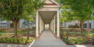 2115 GANTON Green unit: 111 Gallery 1