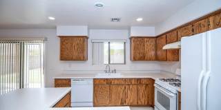 10313 E 38 PL Gallery 7