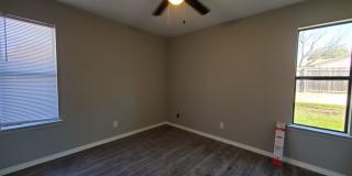 Remodeled 3 bedroom house close to everything on north side!! Gallery 12