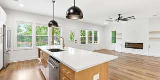 Custom Home in Seagate | 4 Bedrooms • 3 Bathrooms • Minutes to Wrightsville Beach Custom Home in Seagate | 4 Bedrooms • 3 Bathrooms • Minutes to Wrightsville Beach Gallery 20