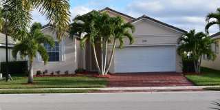 379 SW Lake Forest Way Gallery 1