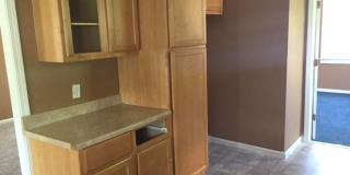 New Renovation!!!2 bedroom bungalow, deck, huge yard, Hancock schools Gallery 10