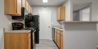 Lake Forest Apartments Gallery 5