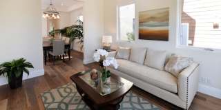 NEW 5 bedroom 4.5 Bath with Pool Gallery 4