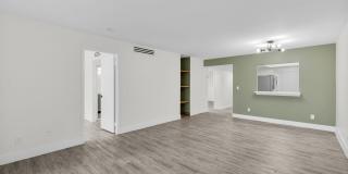 Pierce Beach Premier Apartments at Woodland Condominium Gallery 25
