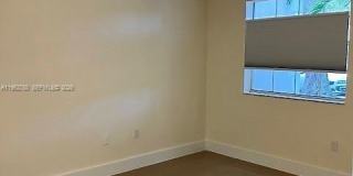 2811 N Oakland Forest Dr Gallery 16