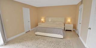 2421 Northeast 10th Street Gallery 16