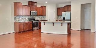 Room in 3 Bedroom Home at Pecan Ridge Dr Gallery 6