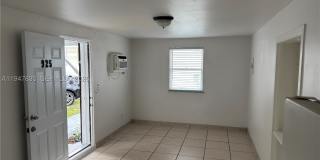 921 N 17th Ct Gallery 12