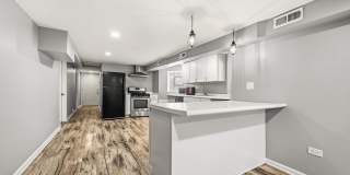 4021 North Whipple Street Gallery 1