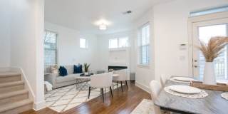 Charming Newer Construction King City 3 Bedroom/2.5 Bath Home Gallery 10