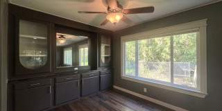 2 Bed / 2 Bath Home with 4-Car Garage, Large Yard & RV Parking in Graham! Gallery 19