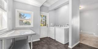 Spacious 5BR/2.5BA in Creston with Garage & Fenced Backyard Spacious 5BR/2.5BA in Creston with Garage & Fenced Backyard Gallery 14