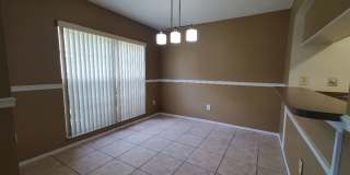 Beautiful 2-Bedroom, 3-Bathroom Townhome in Brandon Gallery 10