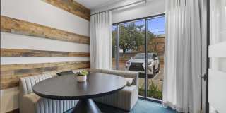 Windsor Burnet Gallery 35