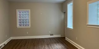 Spacious 4 Bedroom House in Southside Flats! Gallery 7