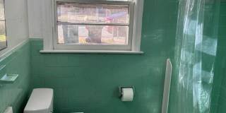 3 bedroom house in Fulton Hill! Laundry, Central HVAC All electric, big fenced yard, hardwoods Gallery 21