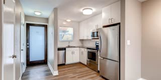 2000 Walnut Gallery 8