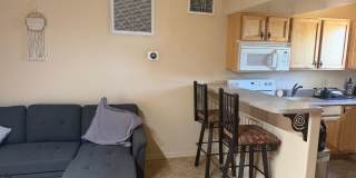 Custom Built Guest House - NW Tucson-Available July 1 Gallery 5
