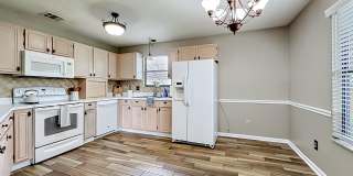 341 HICKORY HOLLOW Drive N 341 HICKORY HOLLOW Drive N Gallery 8