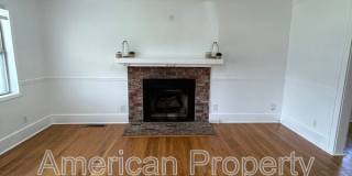 1227 S College Ave Gallery 6