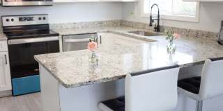 Beautifully Renovated 3-Bedroom Home in Hampton – Move-In Ready! Gallery 1