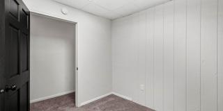Gorgeous 3 Bedroom in Troy Hill available June 1! Gallery 18