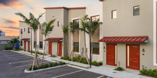 ID Oakland Park Gallery 55