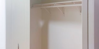 718 N Monterey St Gallery 39