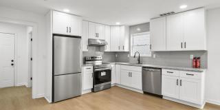 Room in 4 Bedroom Home at Fair St SW Gallery 17