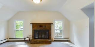 3 bedroom - Water, Sewer, Gas and Electric Paid by Owner Gallery 1