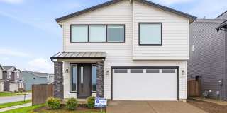 Spacious 5 BR | 3 BA | Modern Corner-Lot Single-Family Home | Farmstead Crossing Neighborhood Gallery 1