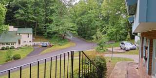 nice renovated 4 Bed 3 Bath Gallery 36