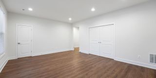 43421 FARRINGDON SQ Gallery 13