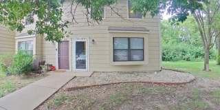 Beautiful Town Home + Patio + Easy Highway Access to Seth Child Ave + Washer & Dryer Included! Available September 4th! Gallery 1
