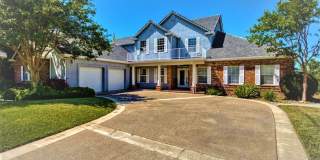 Luxury Living in The Knolls Luxury Living in The Knolls Gallery 1