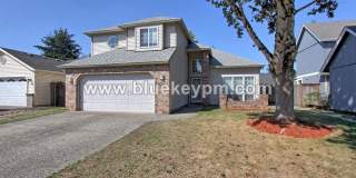 3 Bed, 2.5 Baths 2 Story Home with Large Yard and Entertaining Spaces Gallery 1