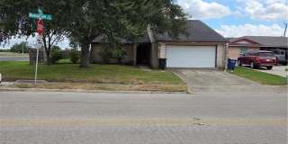 4350 Woodland Creek Drive Gallery 1