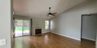 Woodcreek Oaks area home on quiet street Gallery 7