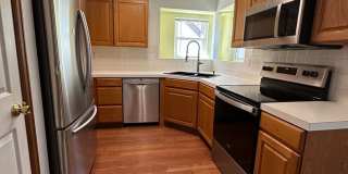 Spacious 5 Bedroom 3 Bath Home Gallery 7