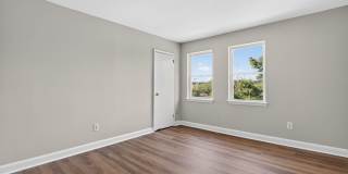 Bright 1 Bedroom Home with Refreshed Interior & In-Unit Laundry Bright 1 Bedroom Home with Refreshed Interior & In-Unit Laundry Gallery 1