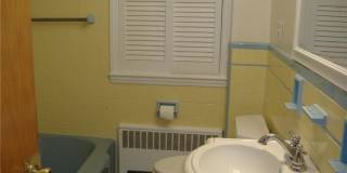 18 Burnside Street unit: 1 Gallery 8