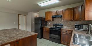 4 Bedroom 2.5 Bath Townhome near Centennial Park! Gallery 10