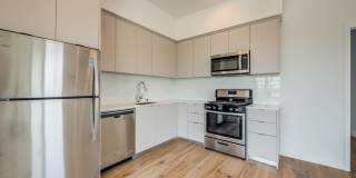 5135 W Adams Gallery 13