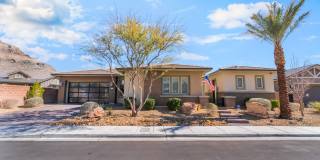 Luxury Single-Story Retreat with Casita  Views! Gallery 1