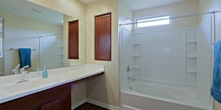 Place on 51st Gallery 13