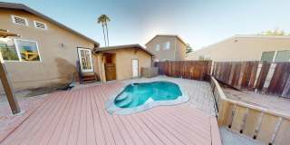 4BD/3BA, Pool!! BIG house, 1800sqft!! Gallery 1