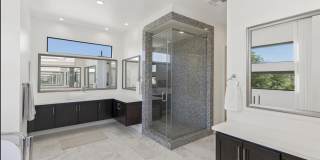 47 Pristine Glen Street Gallery 49